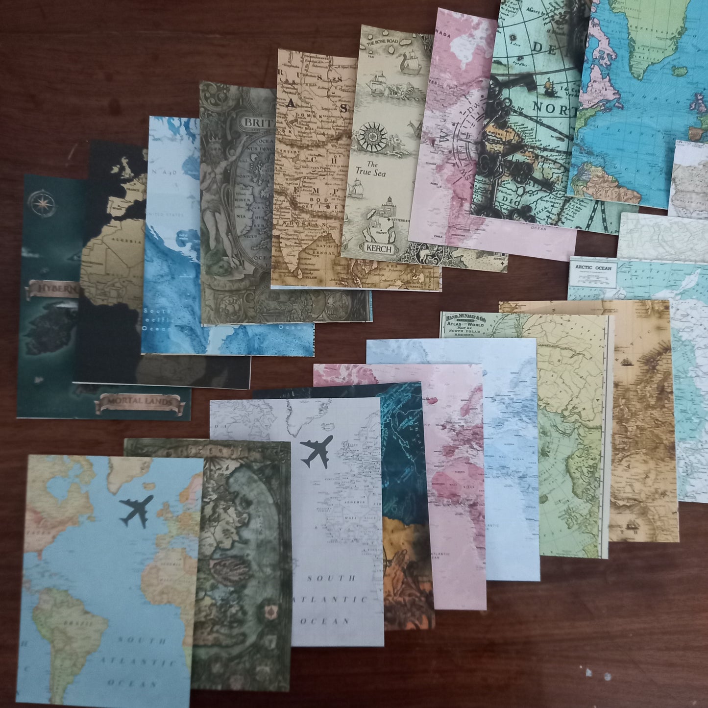 Maps Pack of 20 paper journal crafts (A6 size)